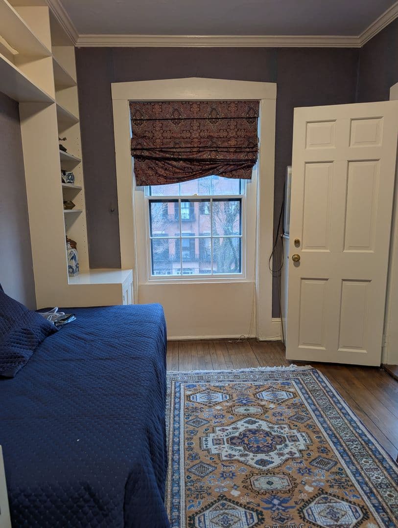 Boston Apartment: 2 Louisburg Square