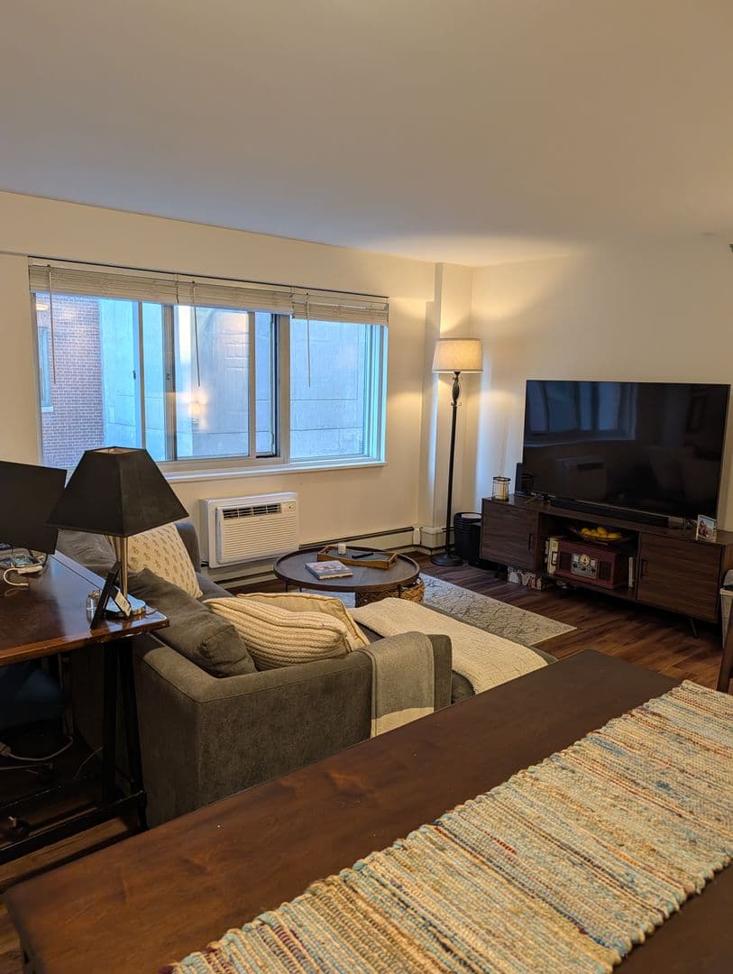 Boston Apartment: 130-140 Bowdoin Street