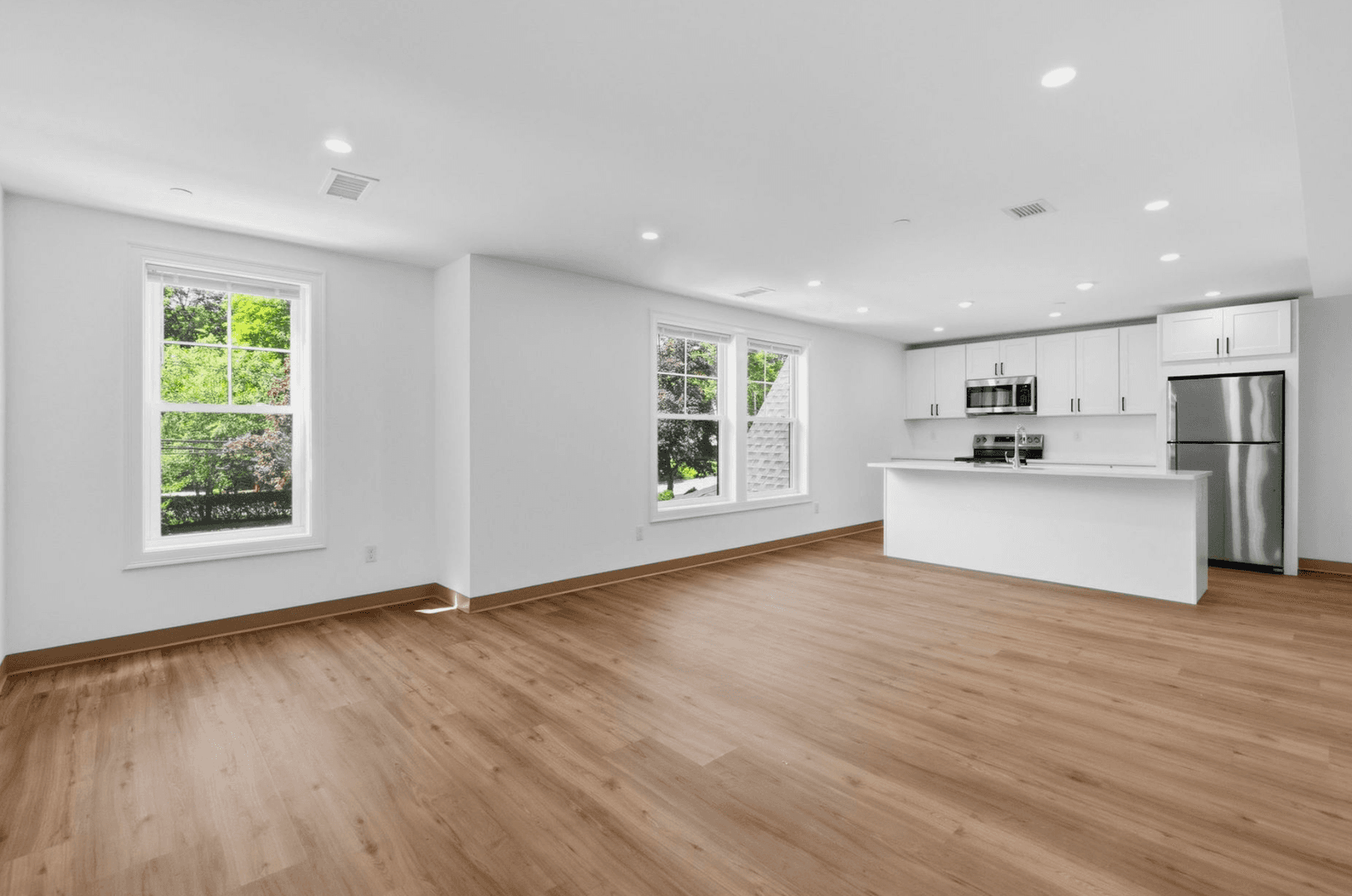Natick Apartment: 26 Union Street