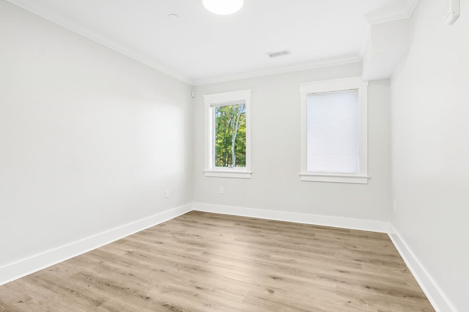 Medfield Apartment: 13-18 Hennery Way