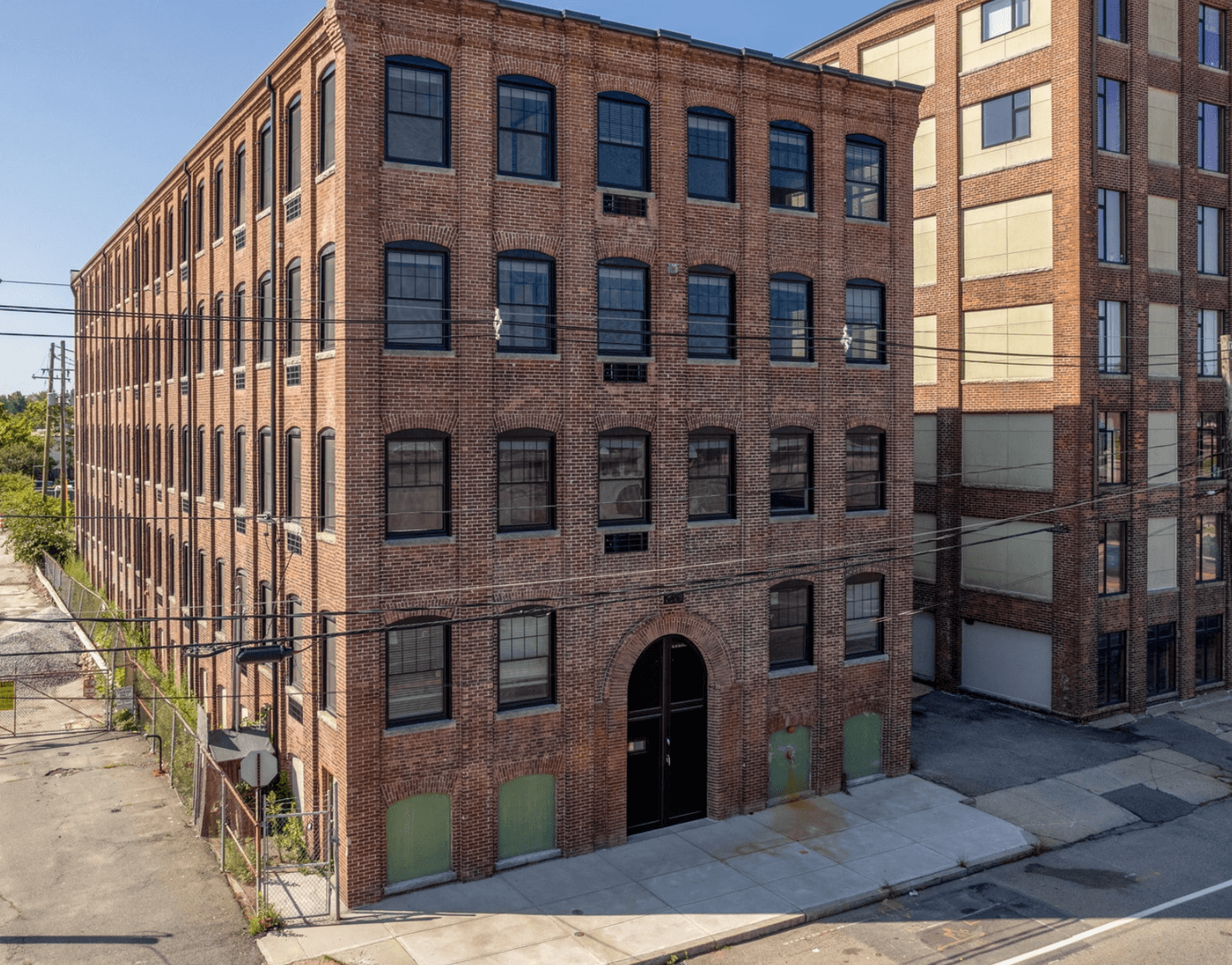 Brockton Apartment: 157 Centre Street