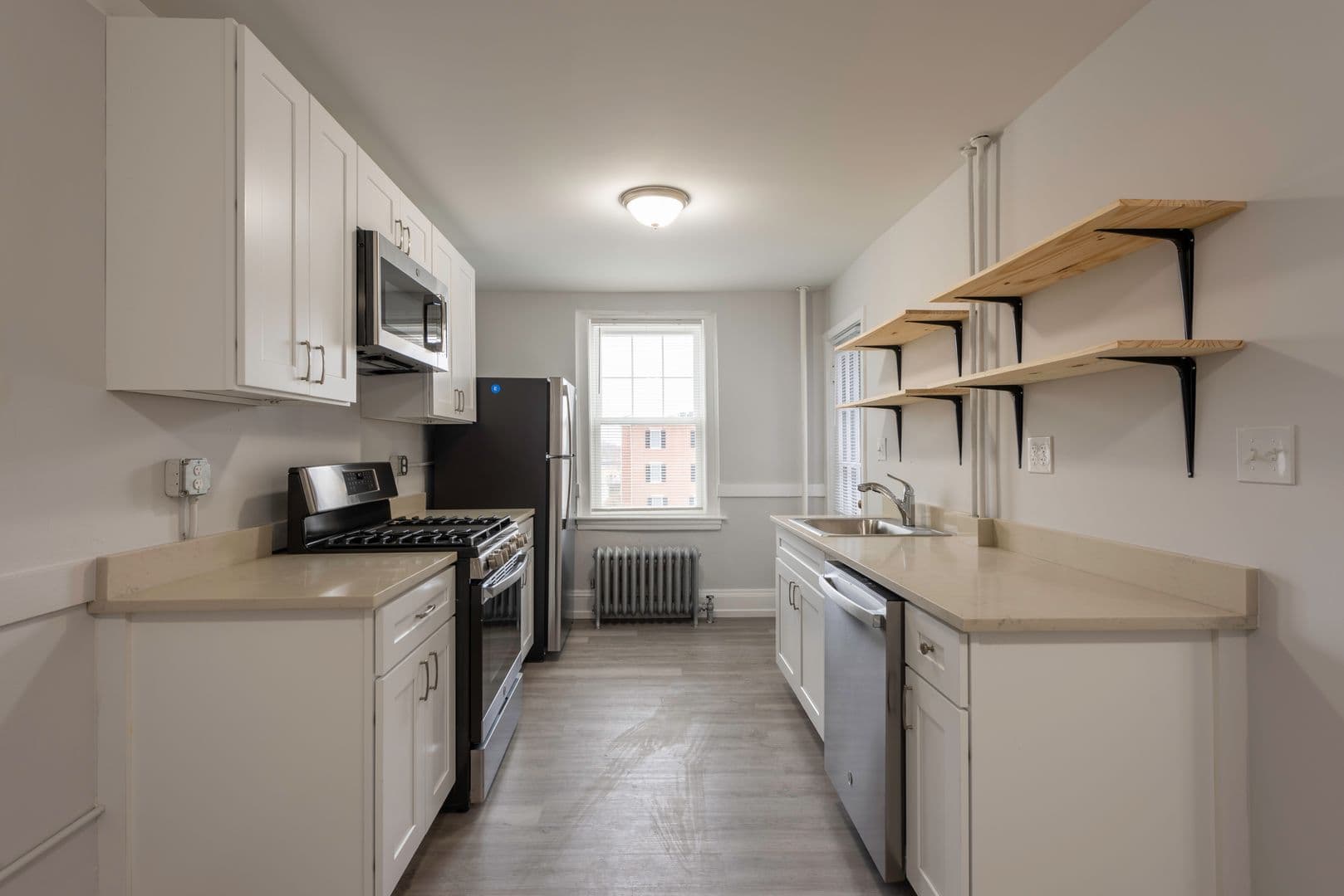 Medford Apartment: 208 Main St.