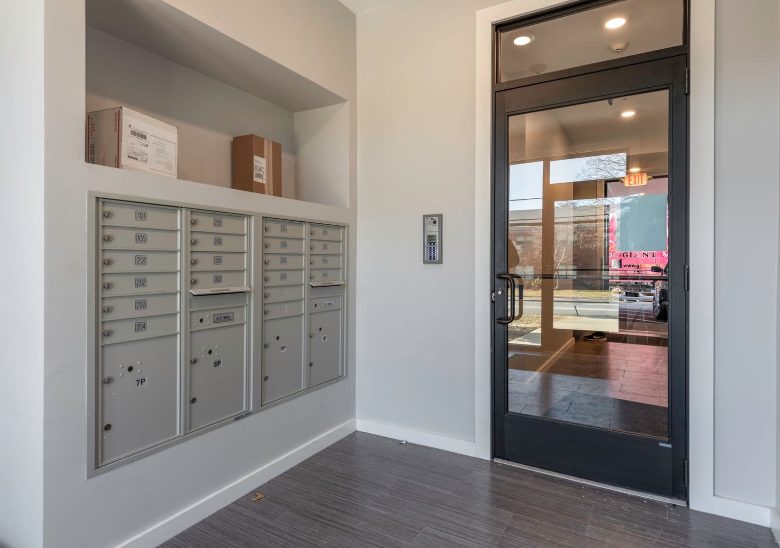 Wakefield Apartment: 598 North Ave