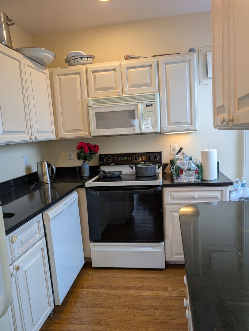 Boston Apartment: 2 Louisburg Square