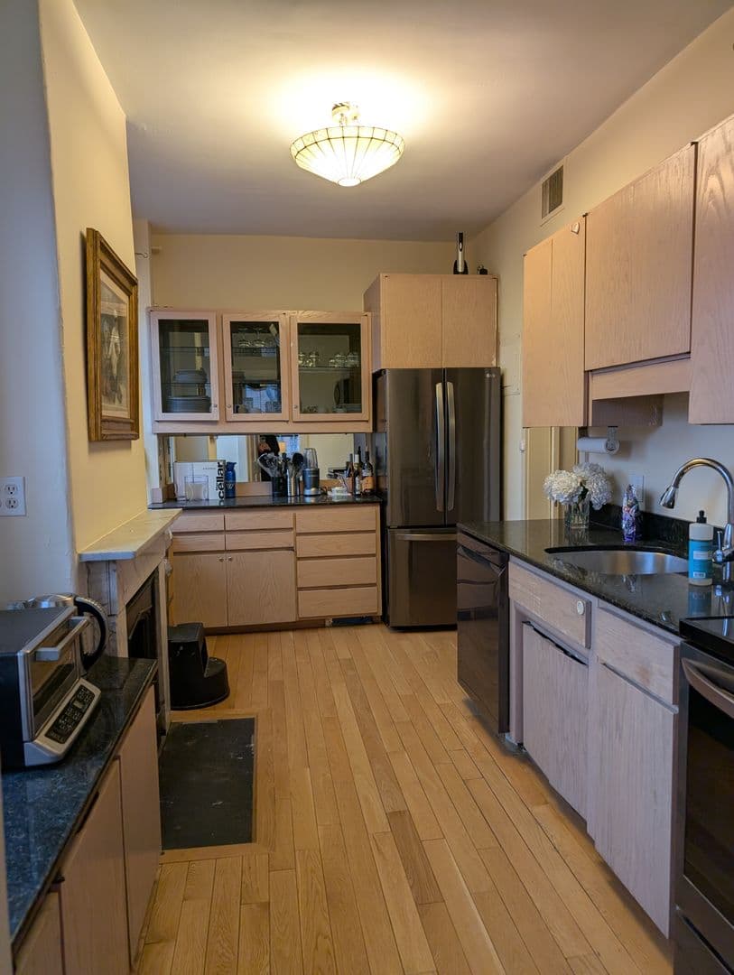 Boston Apartment: 2 Louisburg Square