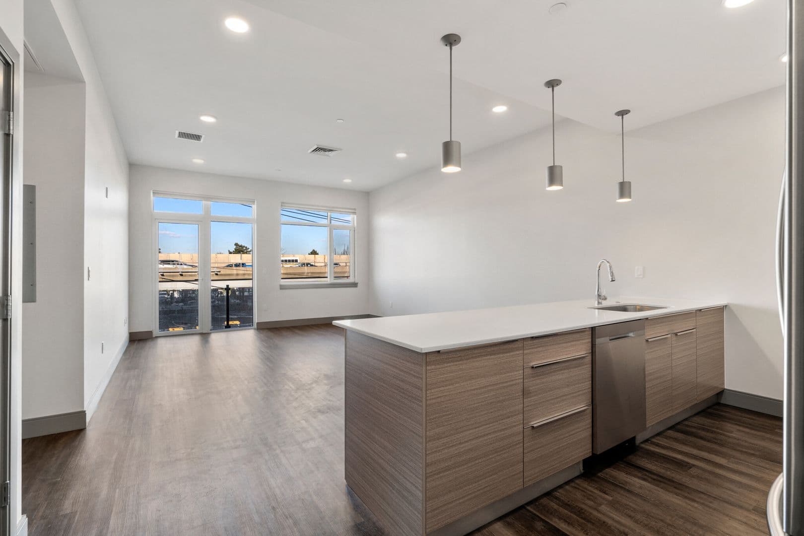 Somerville Apartment: 400 Mystic Avenue