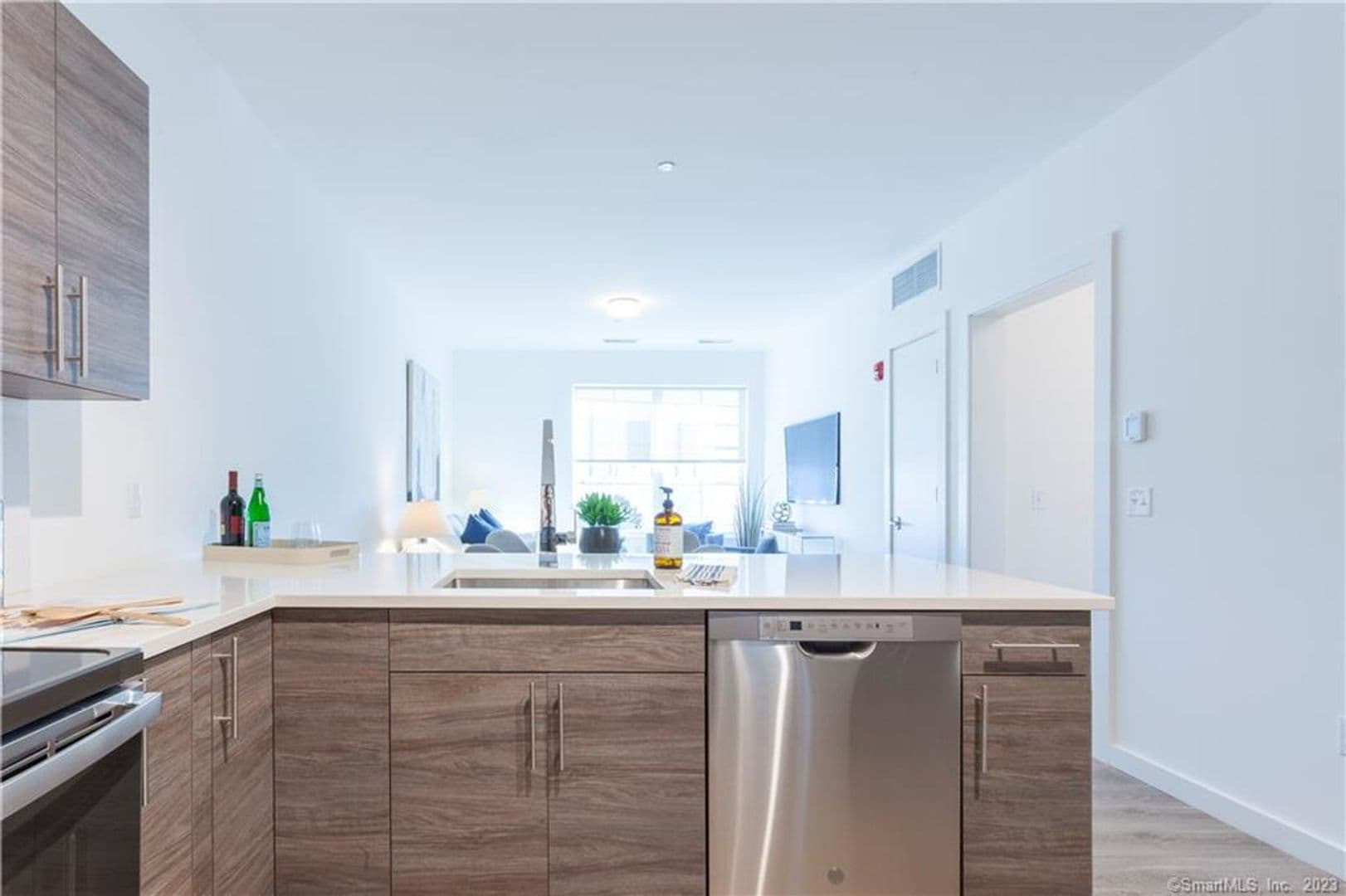 Fairfield Apartment: 1675 Post Road