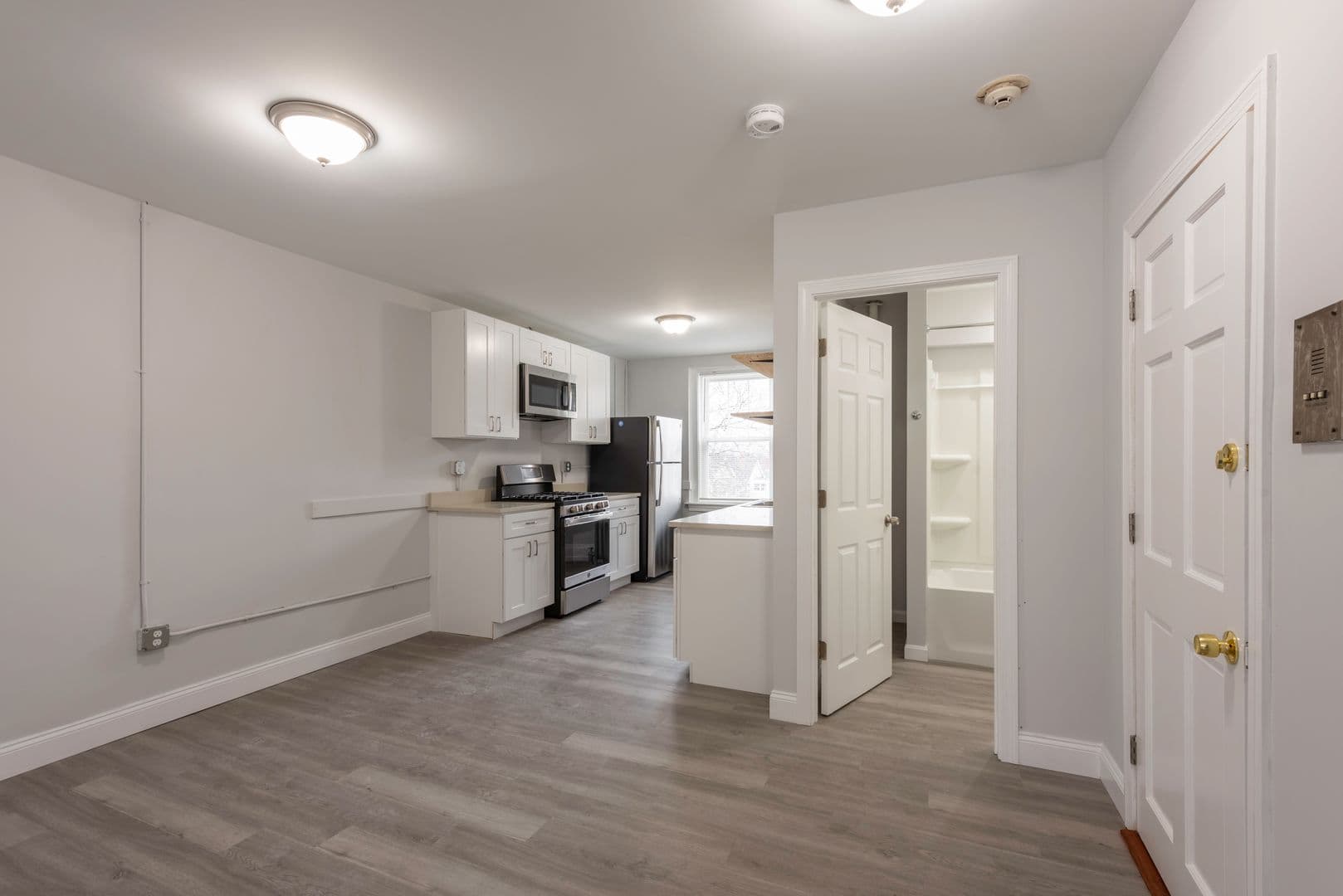 Medford Apartment: 208 Main St.