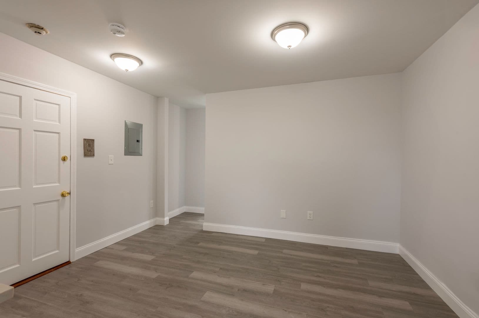 Medford Apartment: 208 Main St.