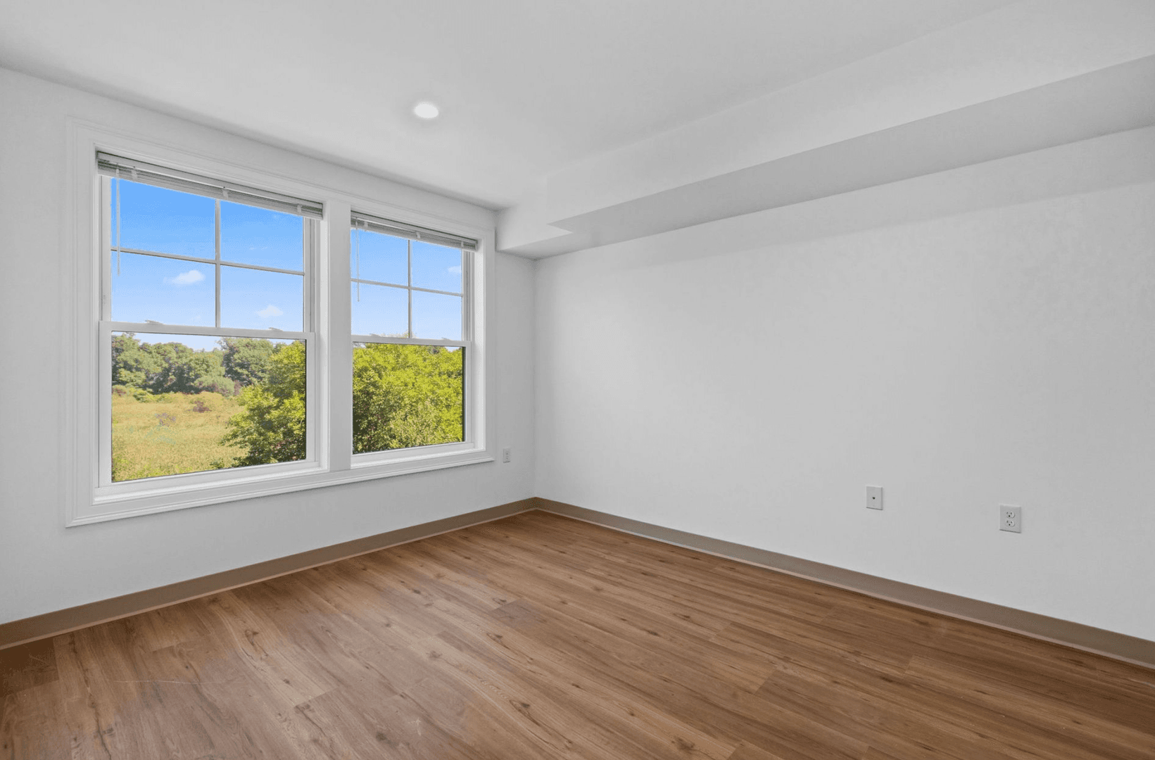 Natick Apartment: 26 Union Street