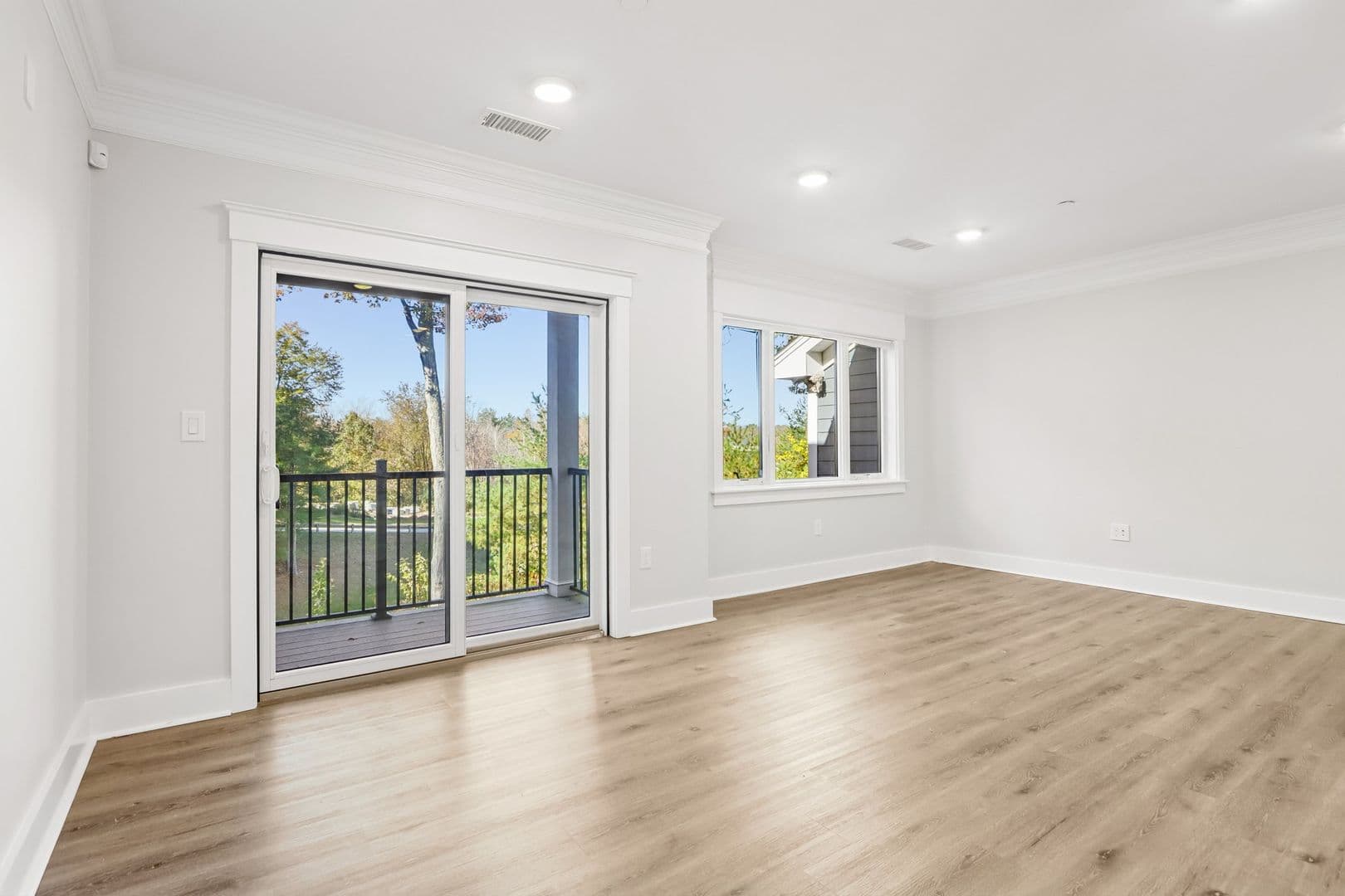 Medfield Apartment: 13-18 Hennery Way