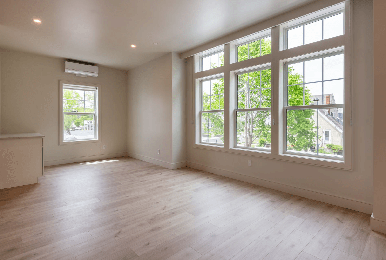 Norwood Apartment: 1223 Washington Street