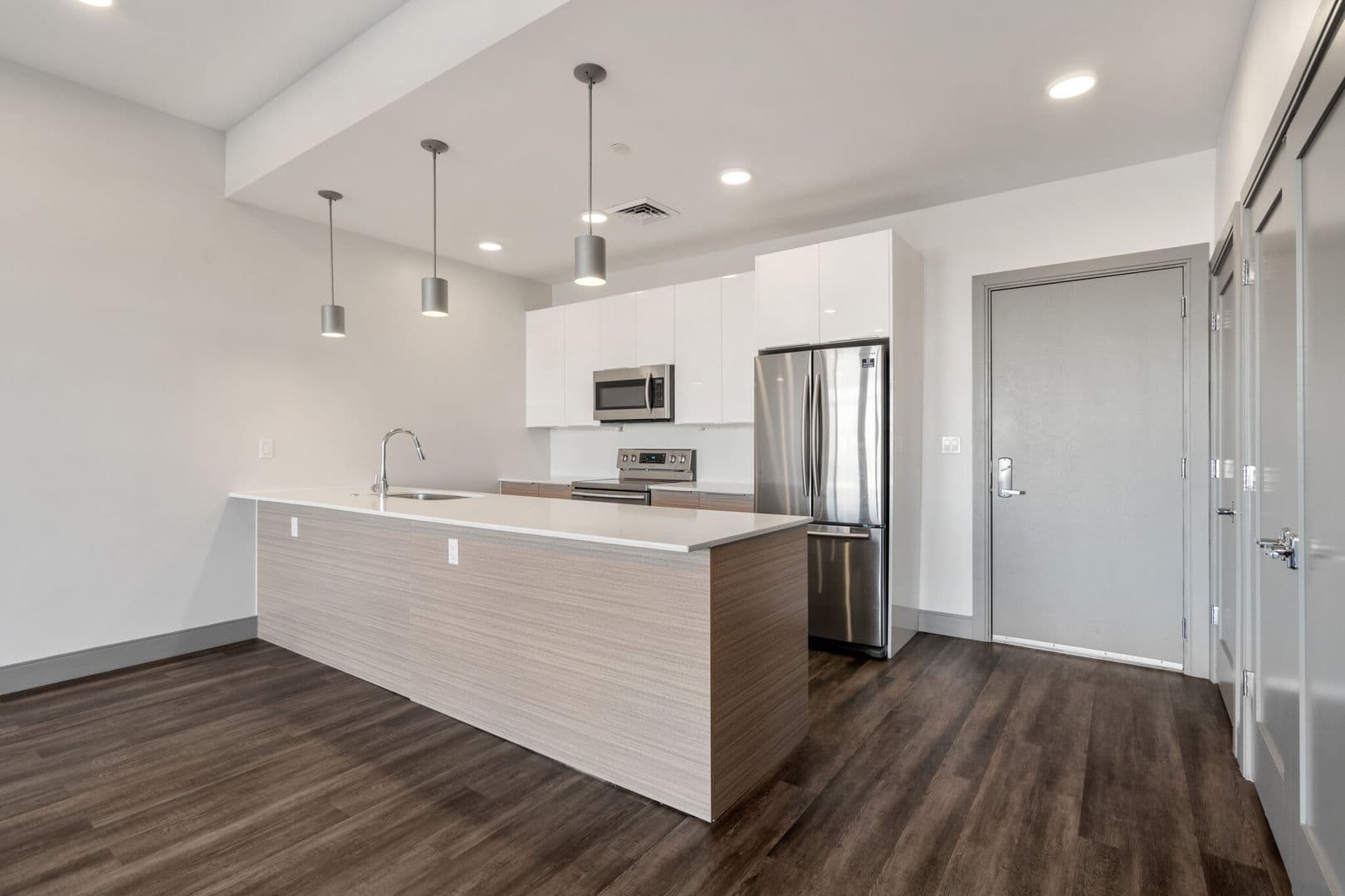 Somerville Apartment: 400 Mystic Avenue