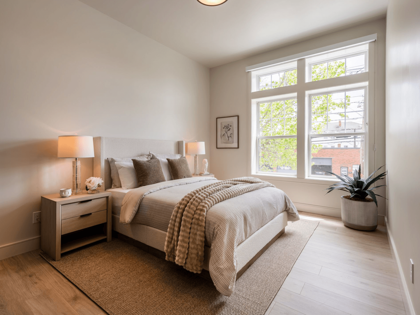 Norwood Apartment: 1223 Washington Street