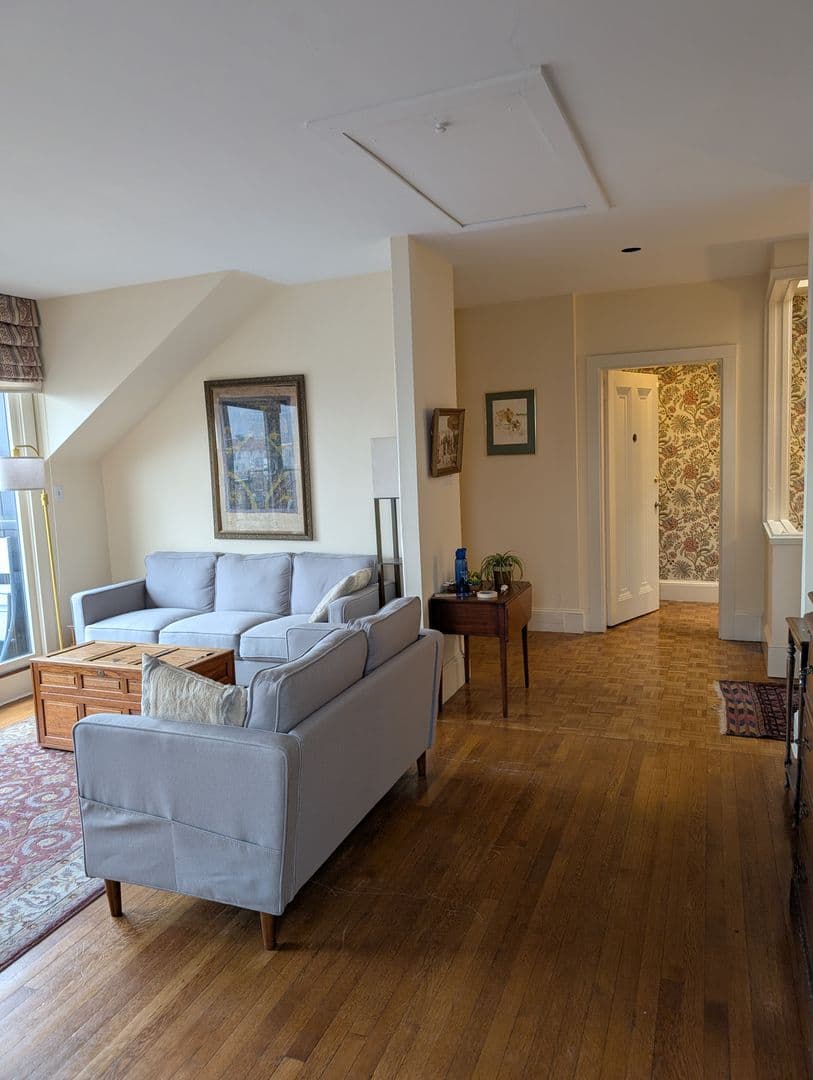 Boston Apartment: 2 Louisburg Square