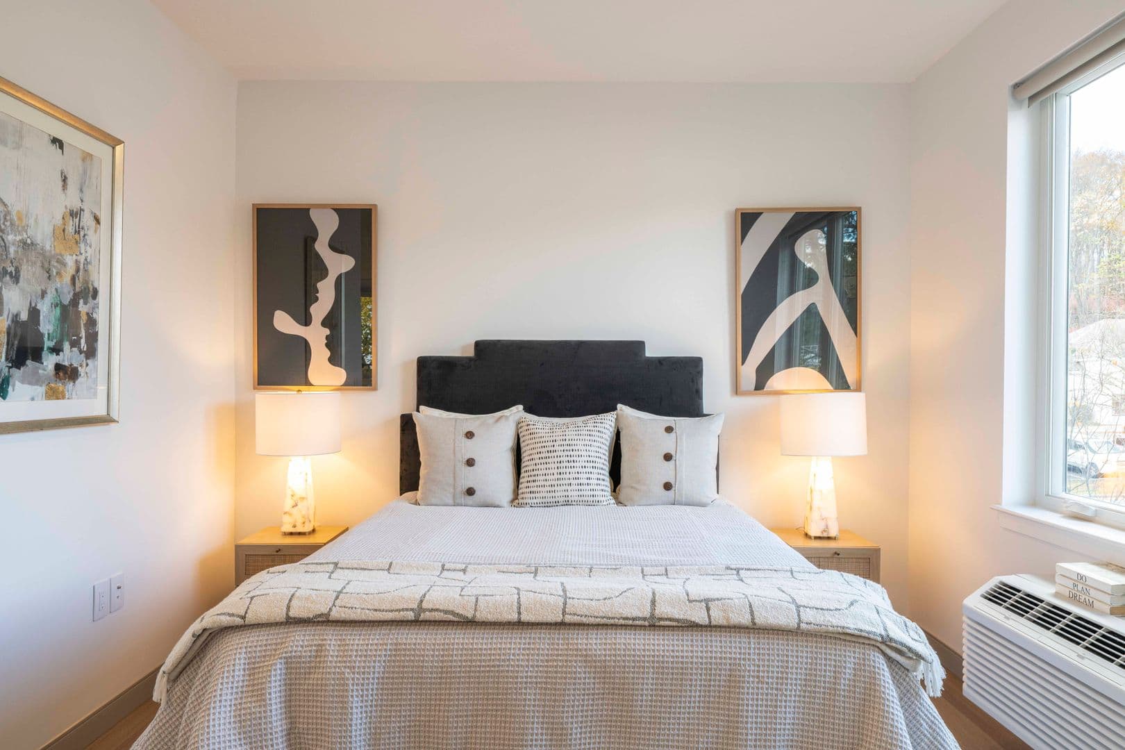 Wilton Apartment: 22 Hubbard Rd