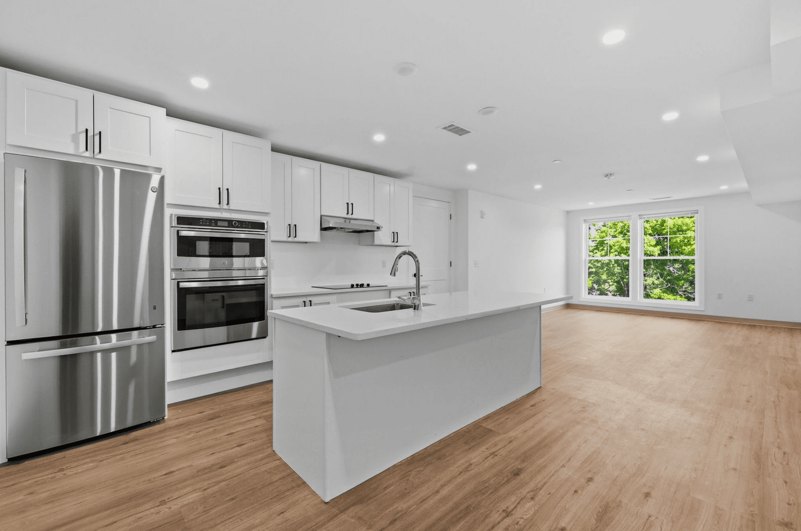 Natick Apartment: 26 Union Street