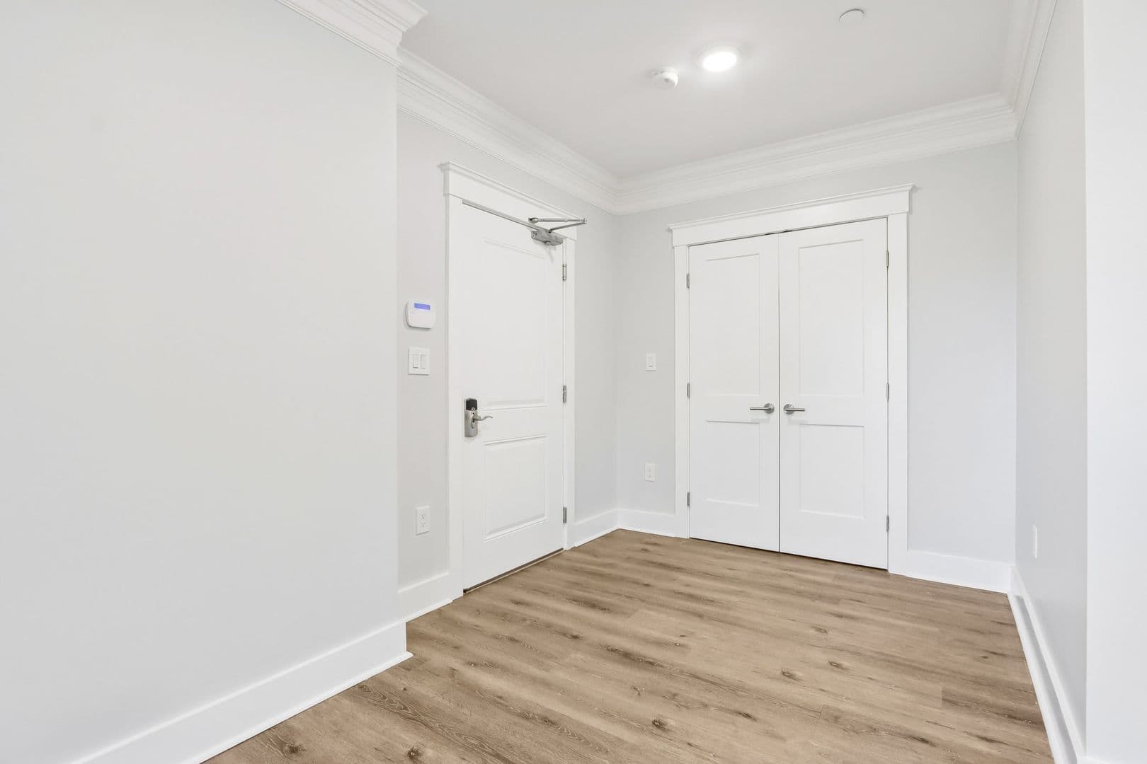 Medfield Apartment: 13-18 Hennery Way