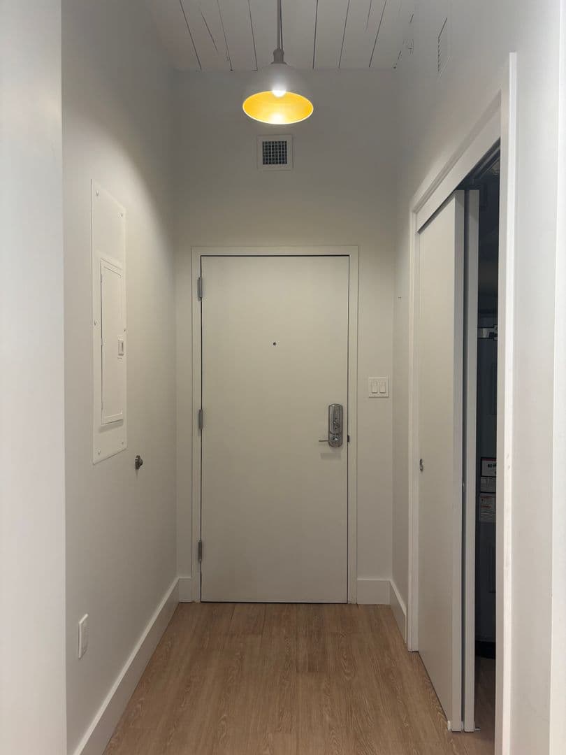 Haverhill Apartment: 86 Essex St.