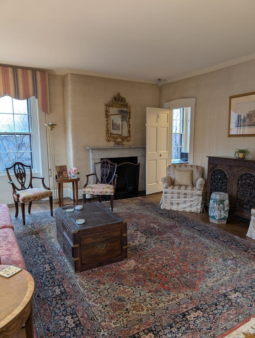 Boston Apartment: 2 Louisburg Square