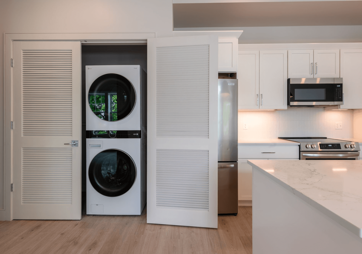 Norwood Apartment: 1223 Washington Street