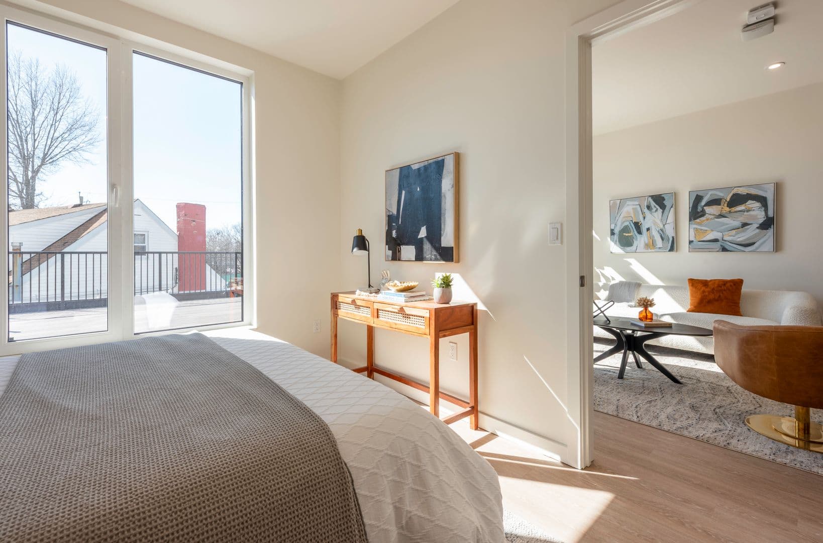 Revere Apartment: 810 Washington Ave