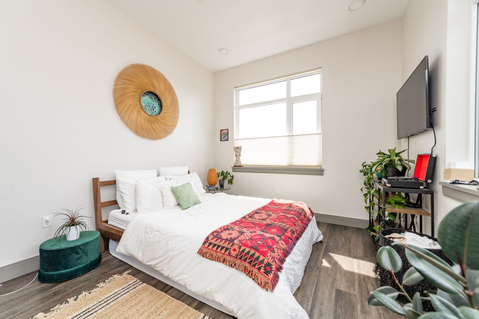 Somerville Apartment: 400 Mystic Avenue