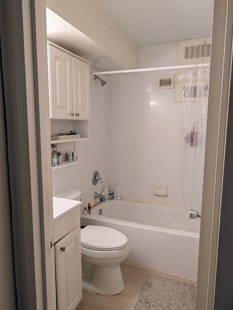 Boston Apartment: 130-140 Bowdoin Street