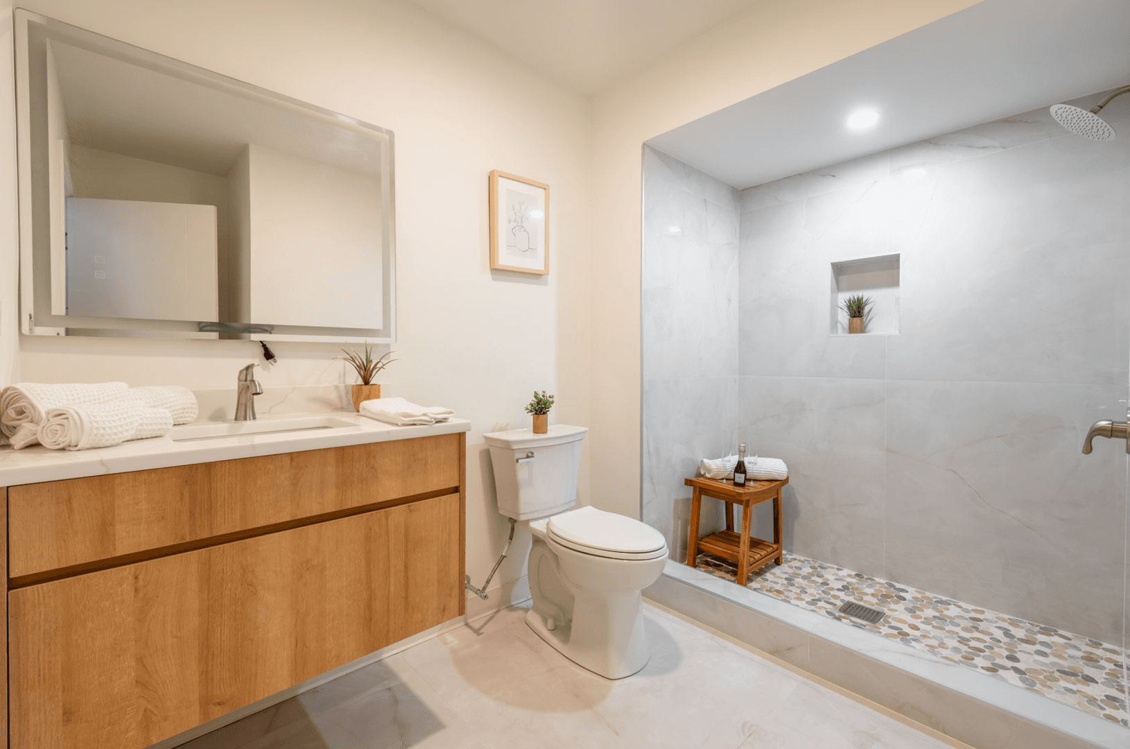 Brockton Apartment: 157 Centre Street