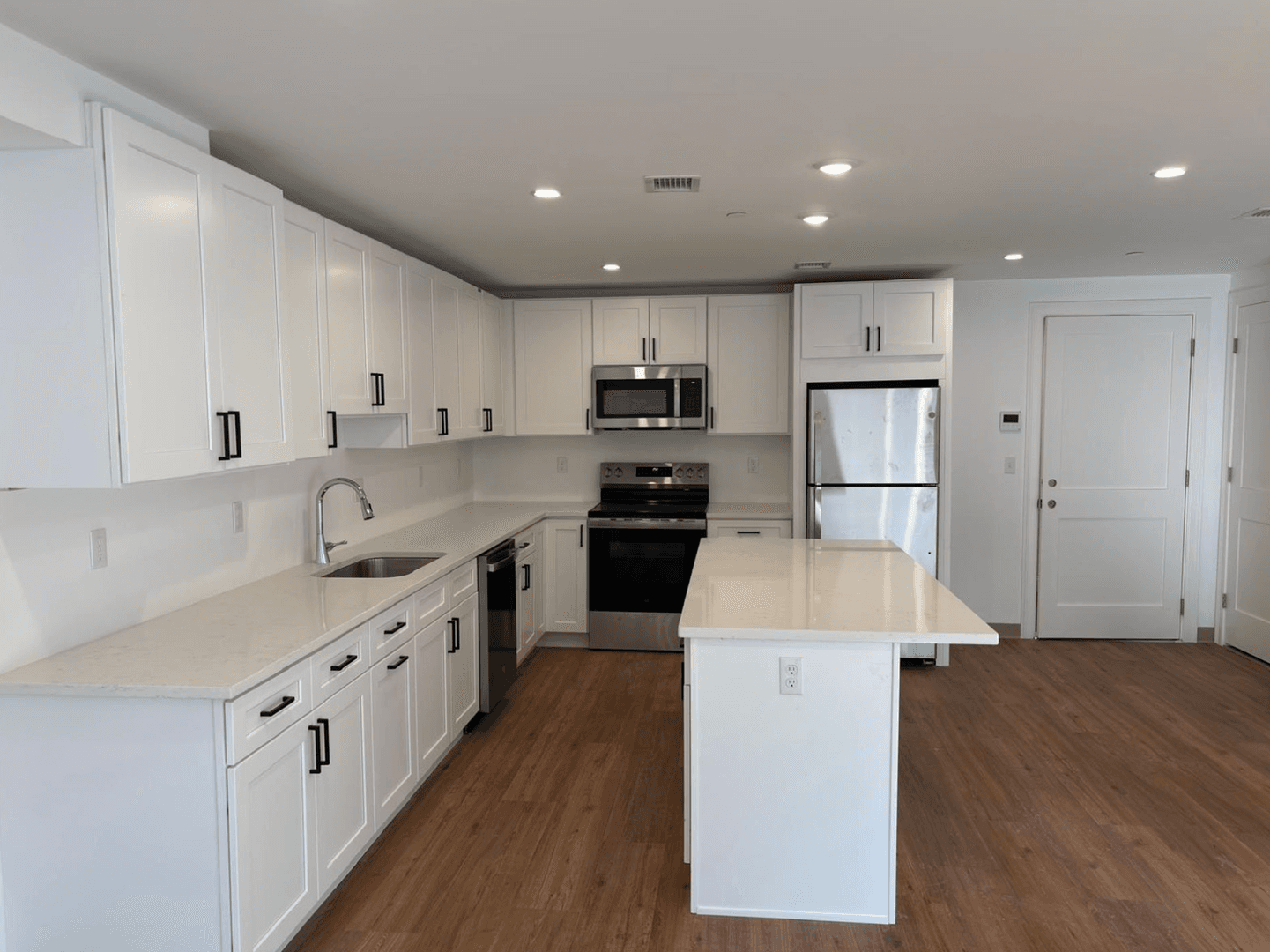 Natick Apartment: 26 Union Street