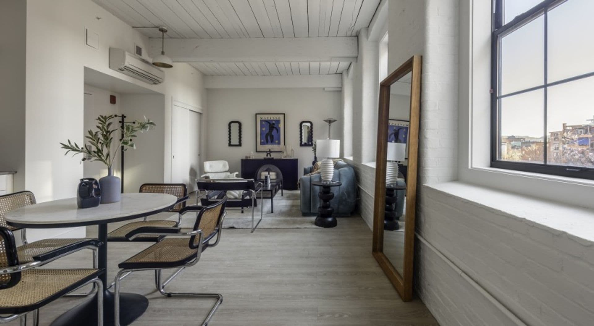Haverhill Apartment: 86 Essex St.