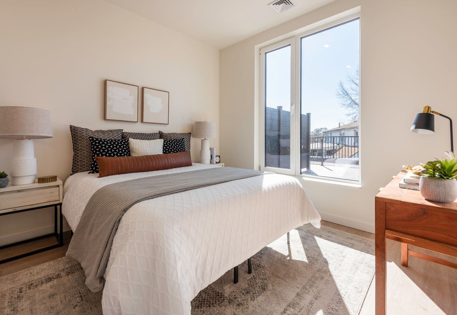 Revere Apartment: 810 Washington Ave