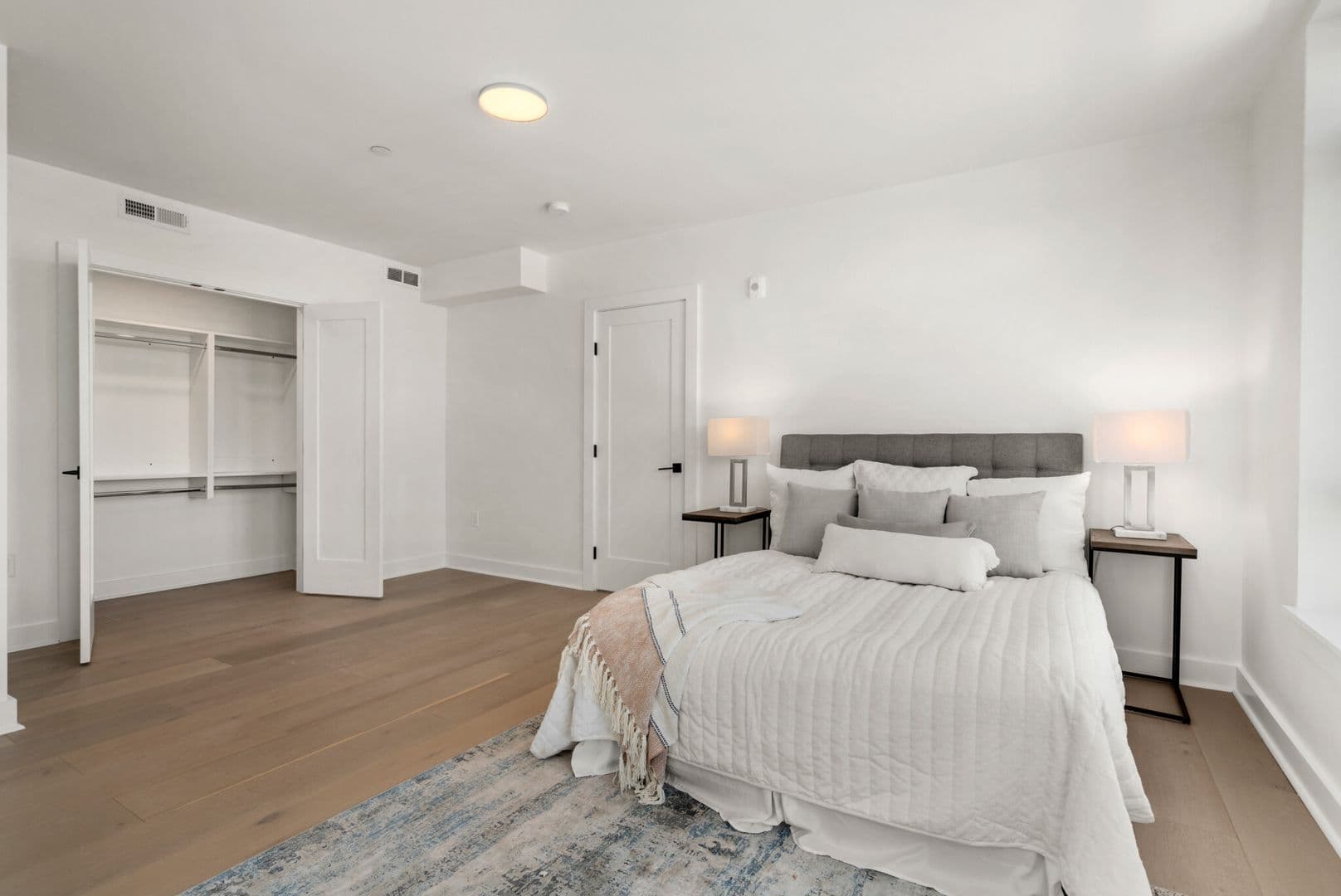 East Boston Apartment: 917 Bennington St