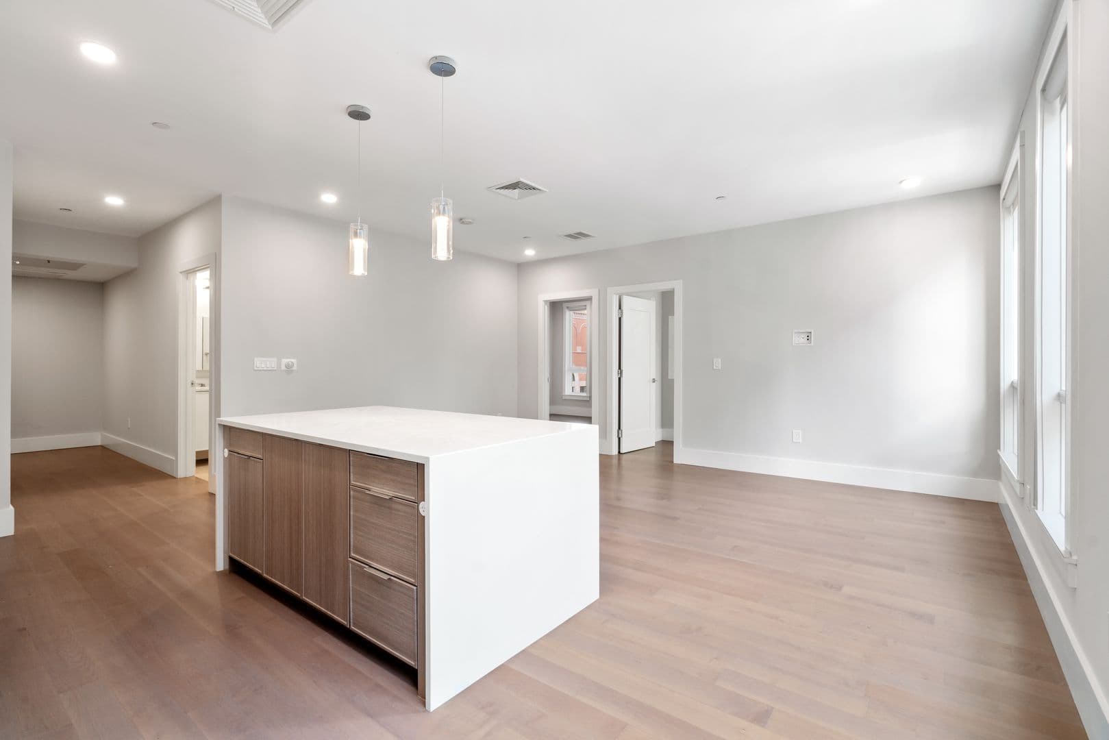 Boston Apartment: 3193 Washington St