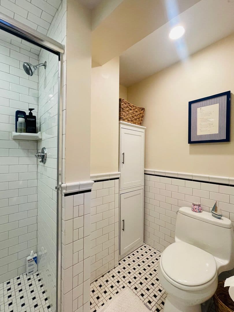 Boston Apartment: 107 Pinckney Street