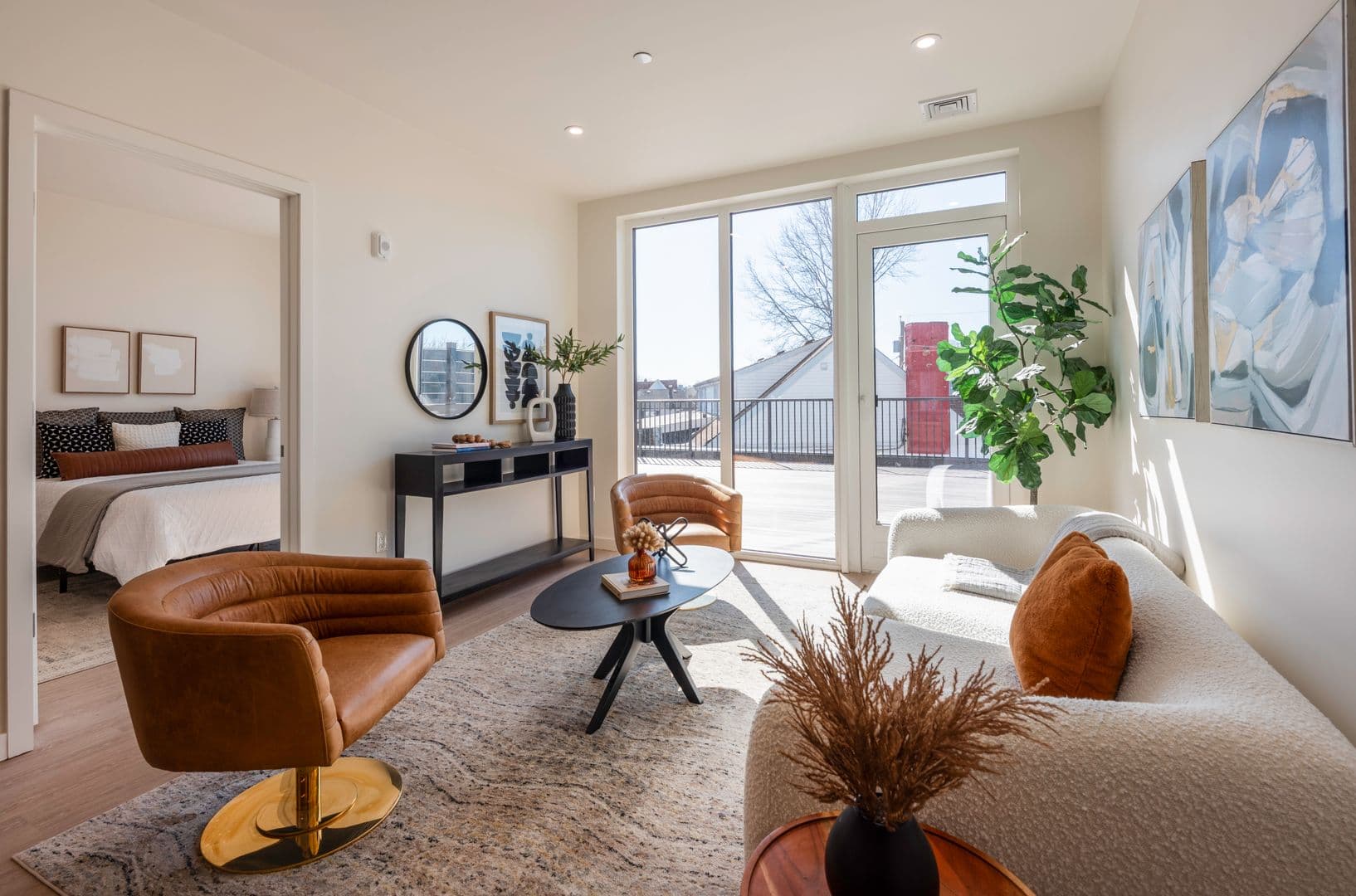 Revere Apartment: 810 Washington Ave