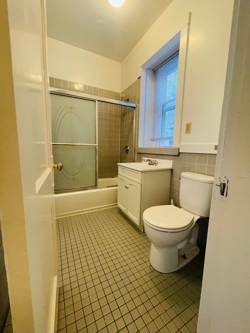 Boston Apartment: 11 Tetlow St