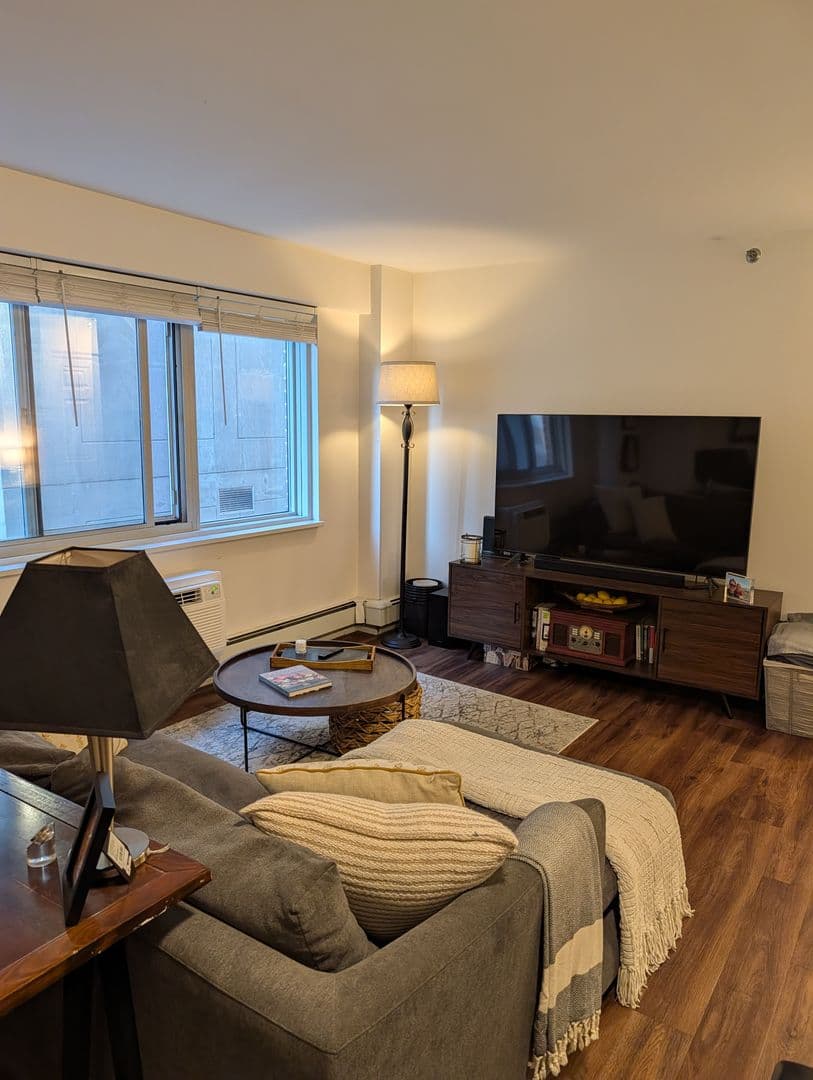 Boston Apartment: 130-140 Bowdoin Street