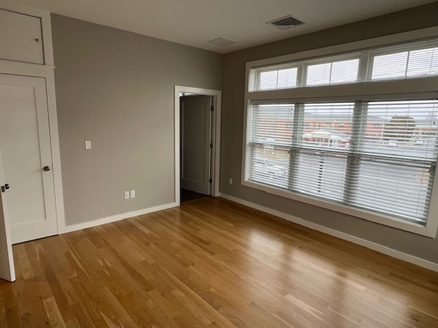 Wakefield Apartment: 600 North Ave