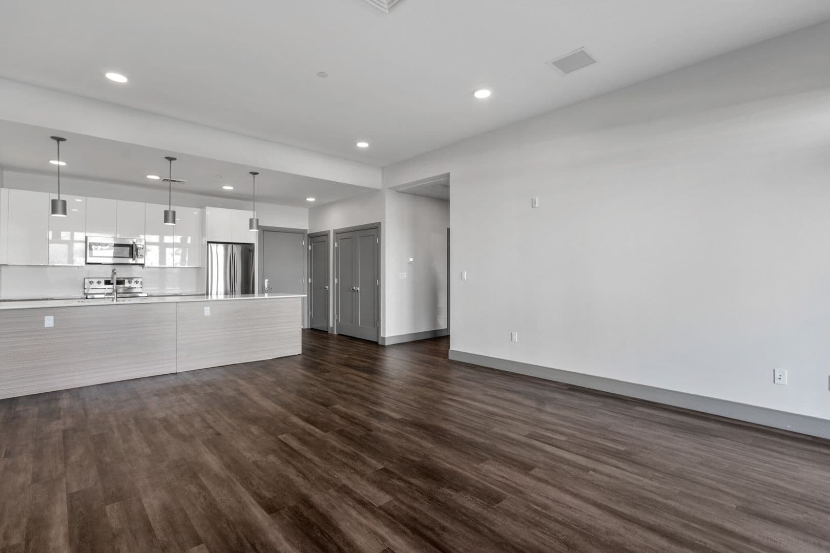 Somerville Apartment: 400 Mystic Avenue