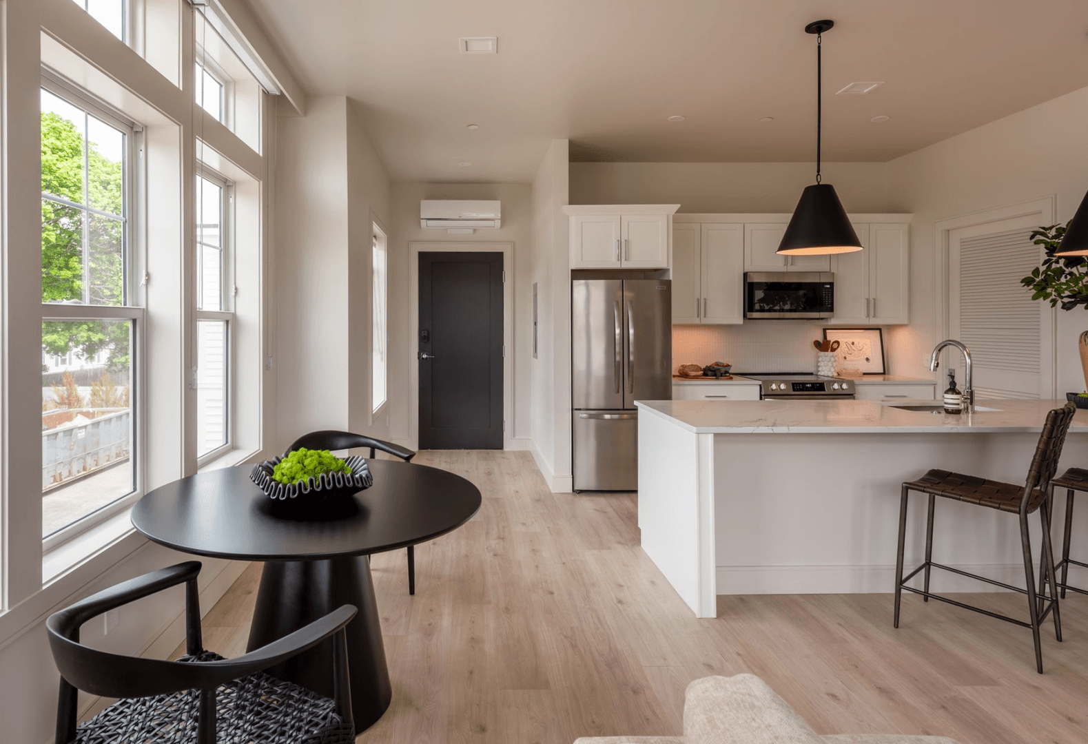 Norwood Apartment: 1223 Washington Street