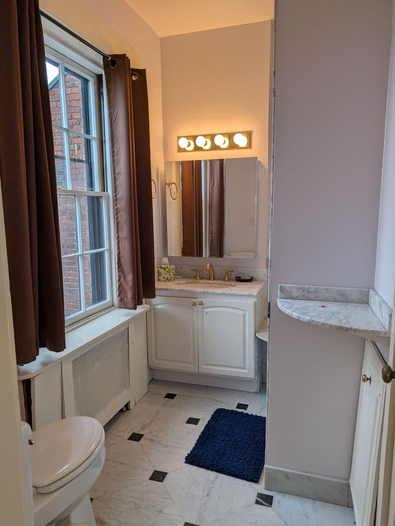 Boston Apartment: 2 Louisburg Square