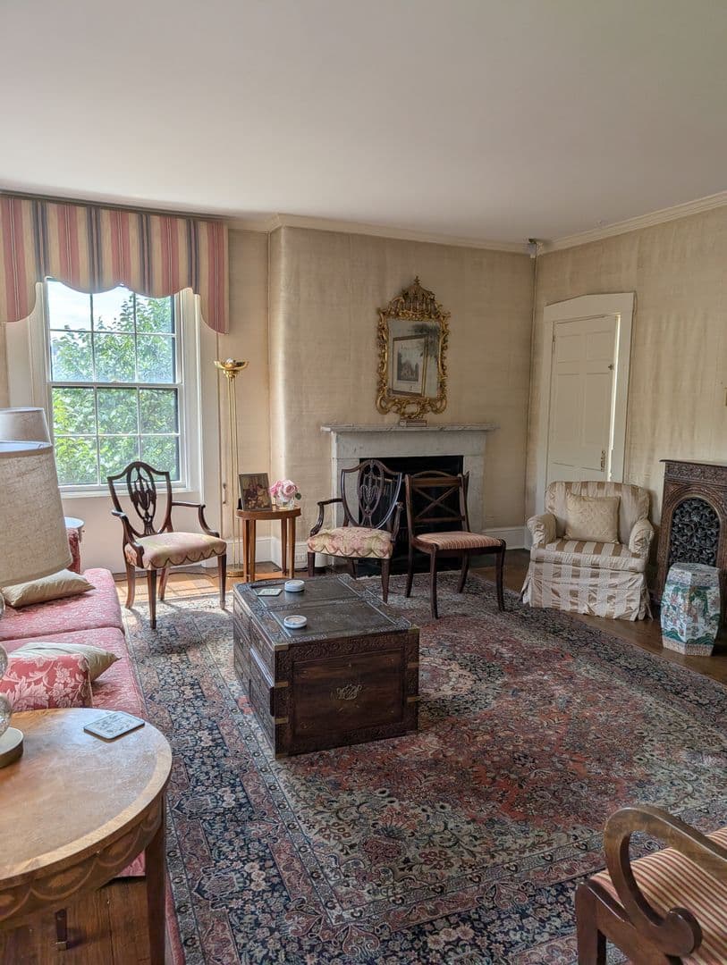 Boston Apartment: 2 Louisburg Square