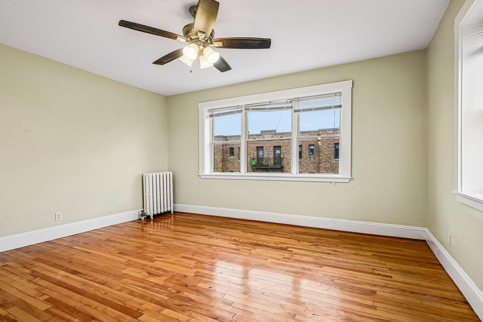 Medford Apartment: 4-7 Sherborn Court/463-475 Broadway