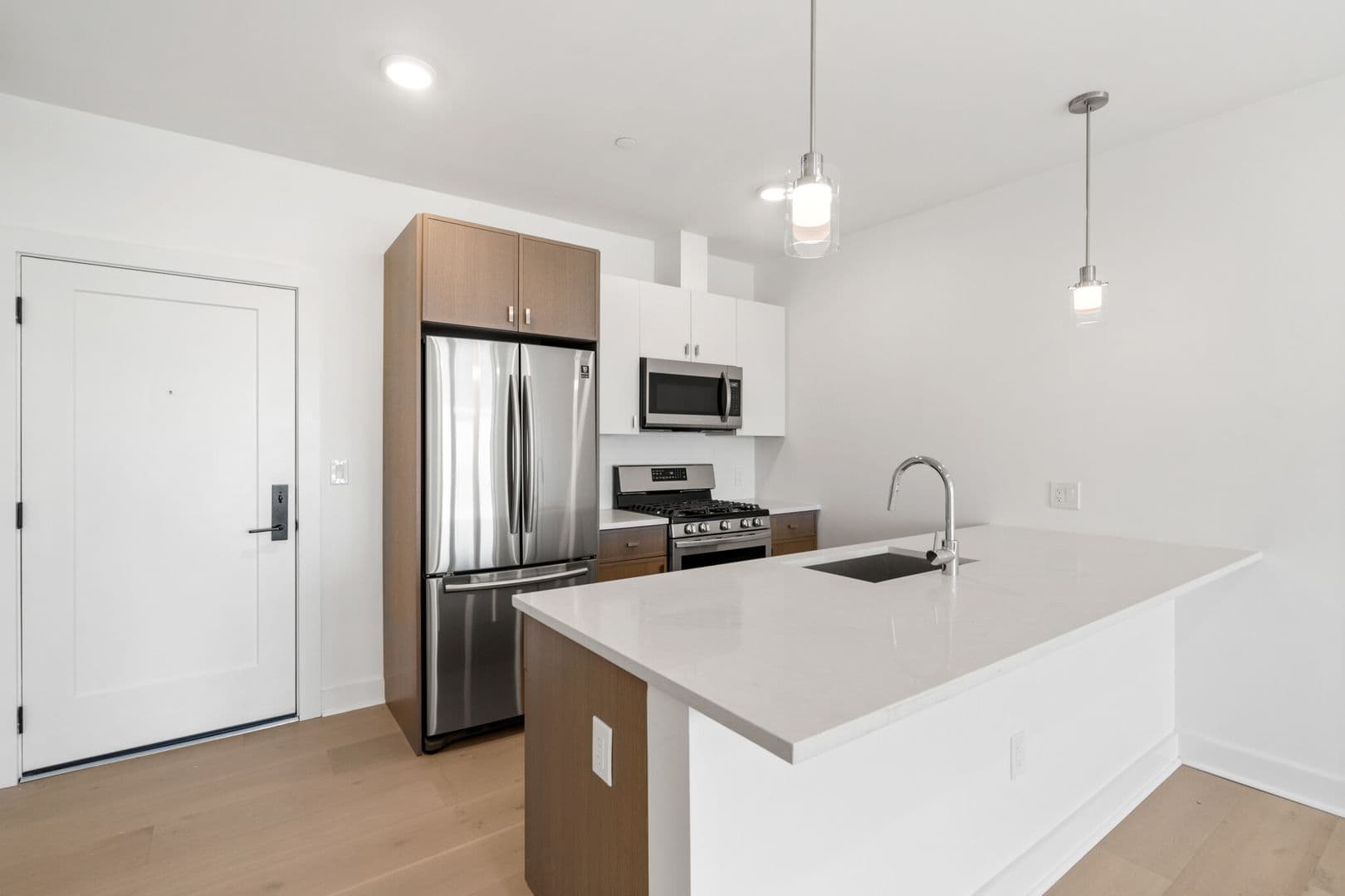 East Boston Apartment: 917 Bennington St