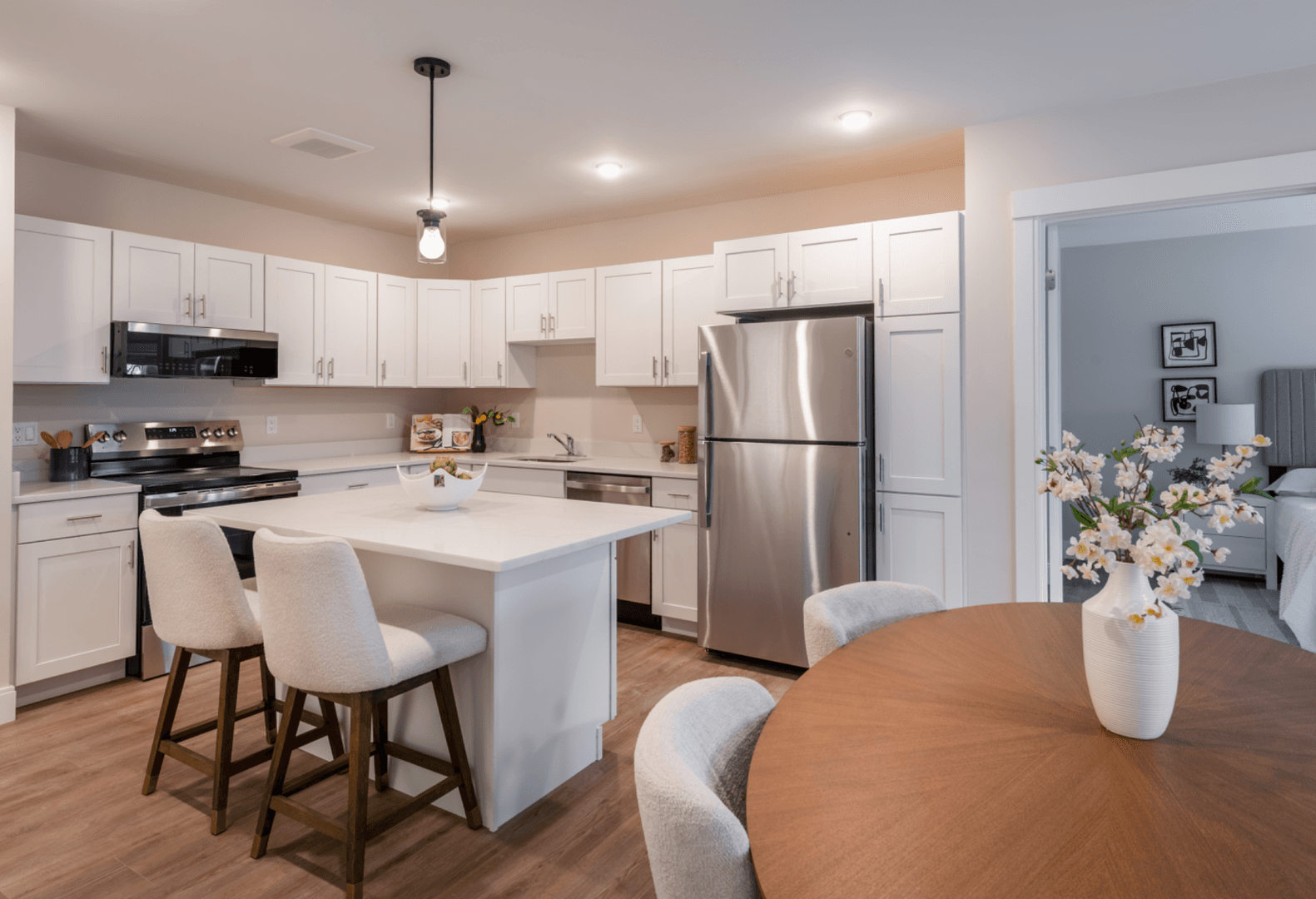 Milton Apartment: 936 Brush Hill Road
