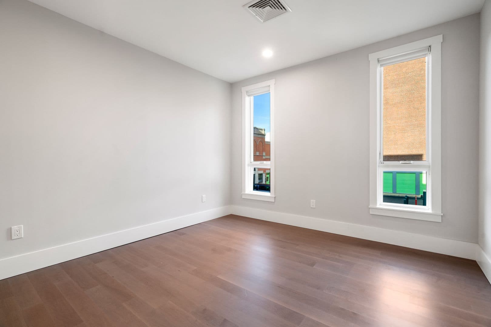 Boston Apartment: 3193 Washington St