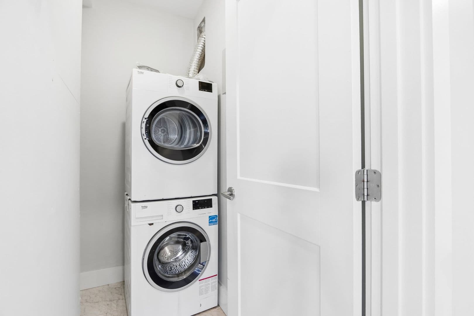 Medfield Apartment: 13-18 Hennery Way