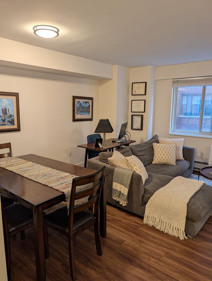 Boston Apartment: 130-140 Bowdoin Street