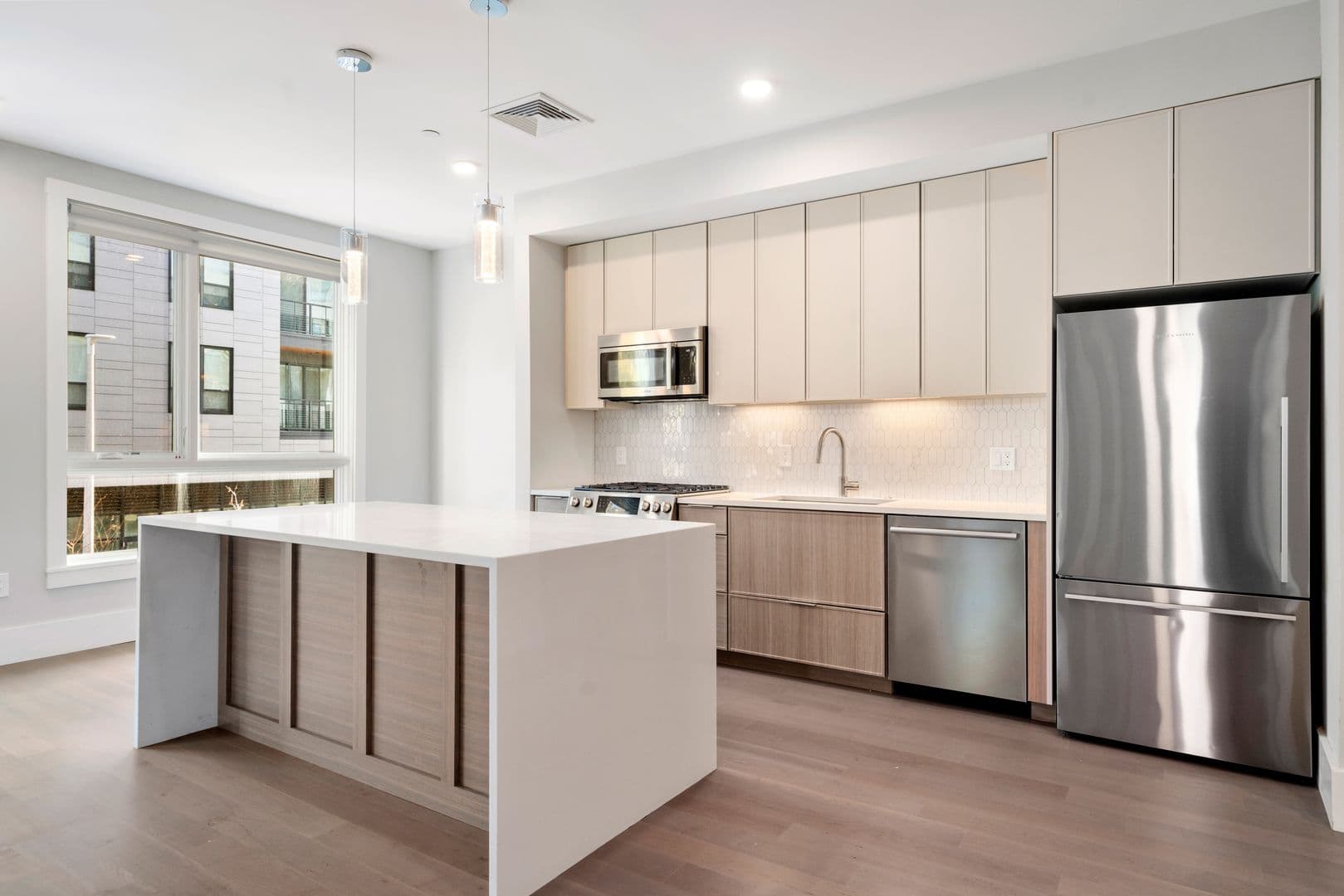 Boston Apartment: 3193 Washington St